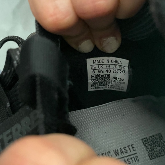 Adidas Terrex Women’s Black Hiking Shoes - Picture 6 of 8